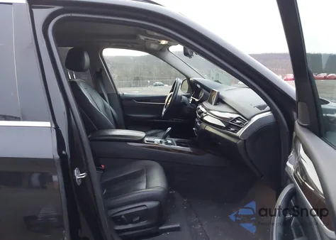 2015 BMW X5 xDrive35I z USA, uszkodzony, nr VIN 5UXKR0C5XF0P15901